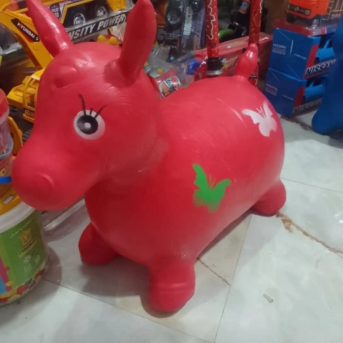 Детская резиновая игрушка прыгун-лошадка