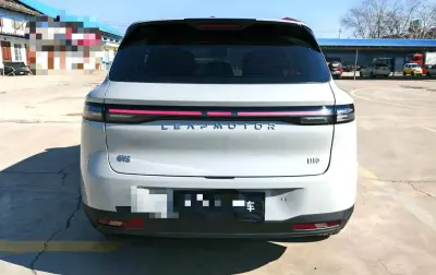 LEAPMOTOR B10, 2025