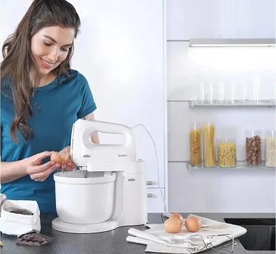 Миксер с чашкой и ручной Braun HM1070