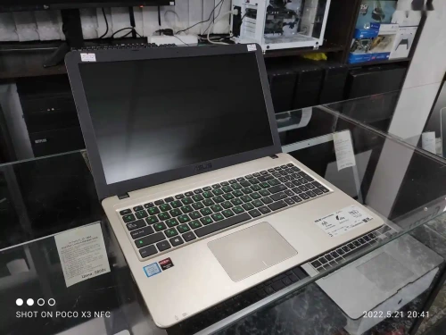 Игровой Ноутбук Asus X545U Core i5-7200U 4GB/500GB 7TH GEN