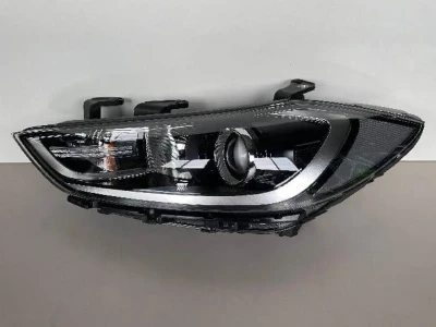 Фара от Hyundai Avante AD ,Elantra — миниатюра 1