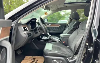 Hongqi HS7, 2021