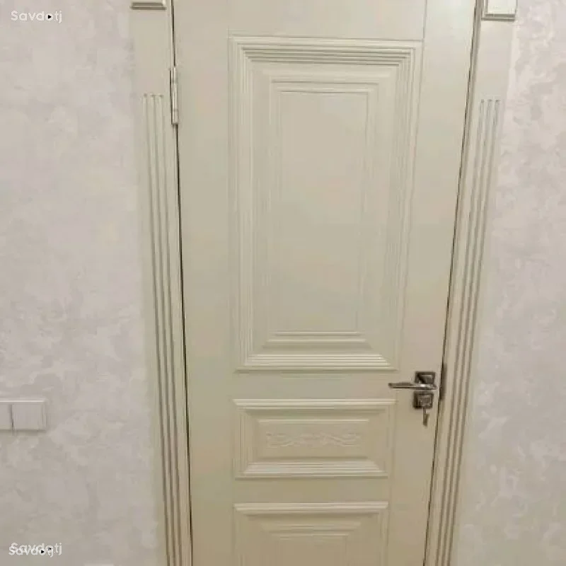 двери