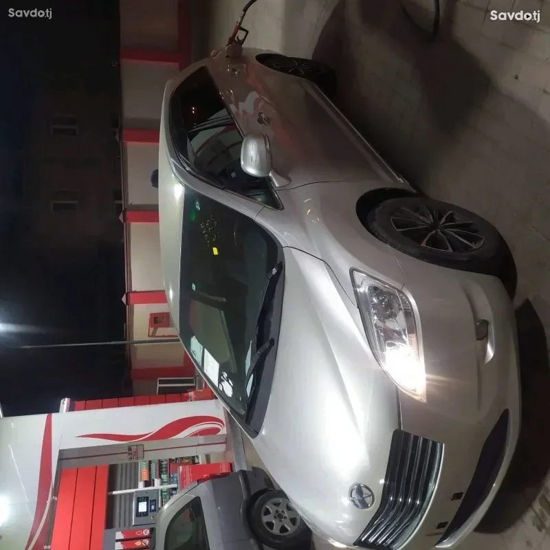 Toyota Mark x 2011