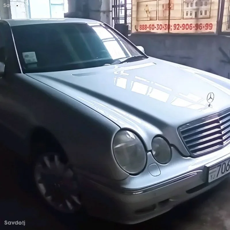 Mercedes-benz E class 2002