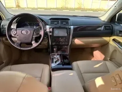 Toyota Camry 2016