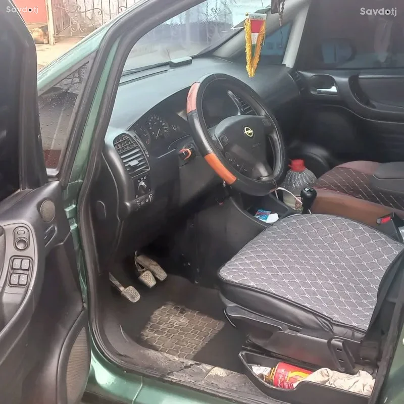 Opel Zafira 2000