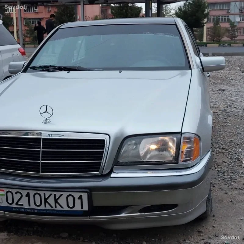 Mercedes-benz E class 1995