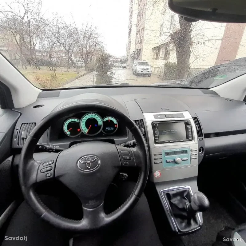 Toyota Corolla verso 2006