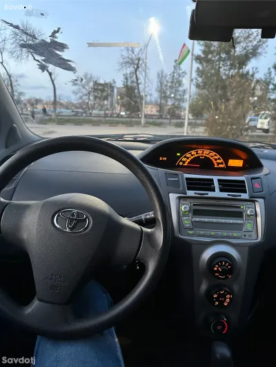 Toyota Vitz 2009