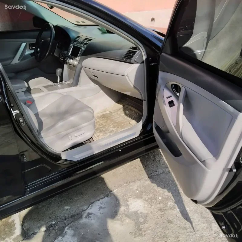 Toyota Camry 2010