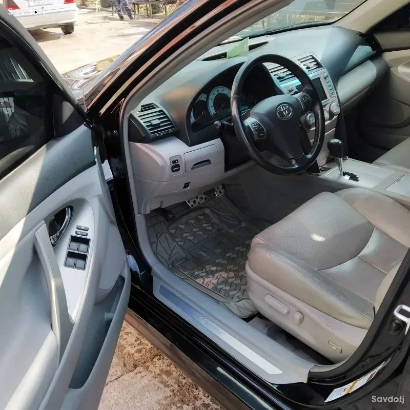 Toyota Camry 2010