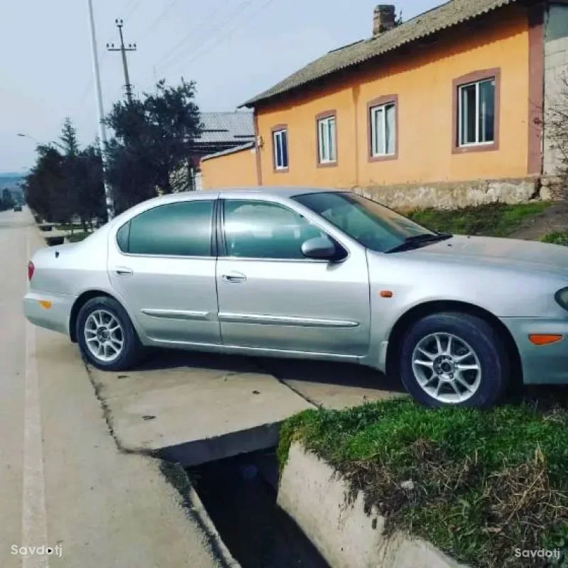 Nissan Altima 2002