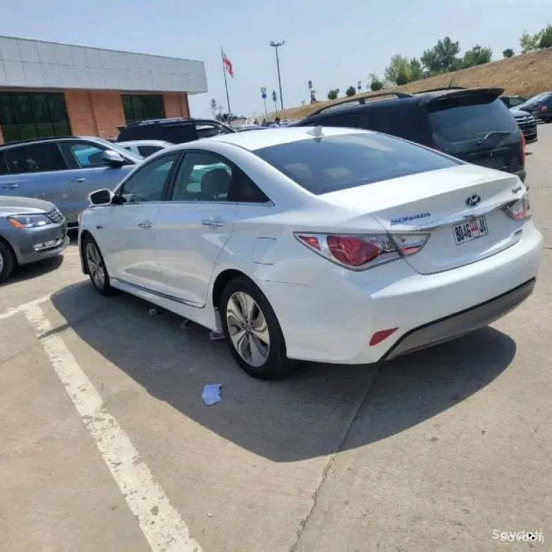 Hyundai Sonata 2013