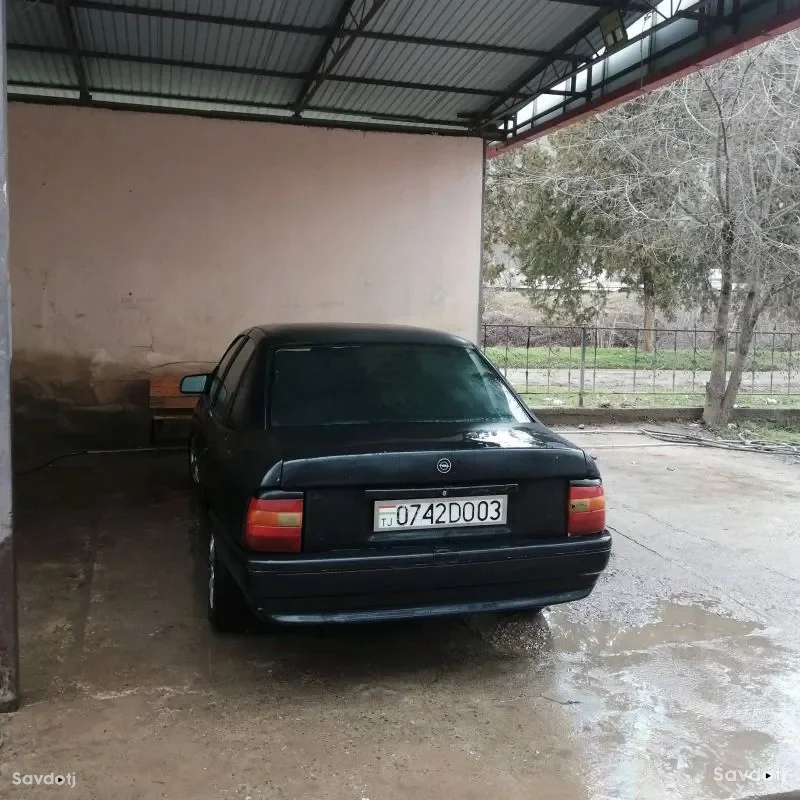 Opel Vectra a 1991