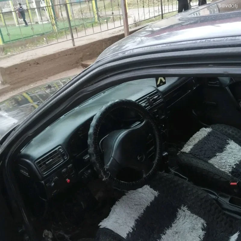 Opel Vectra a 1991