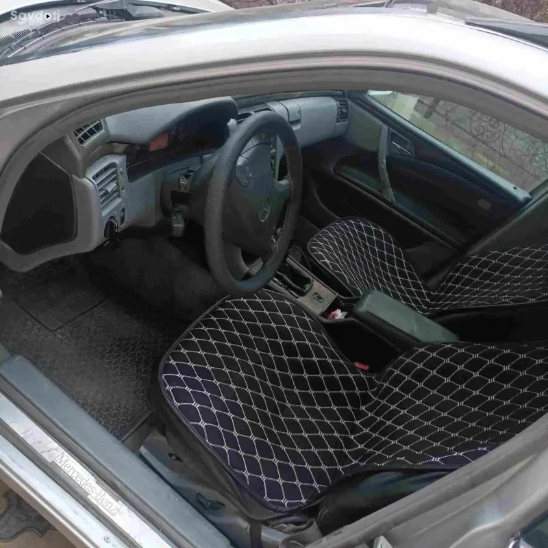 Mercedes-benz E class 2001
