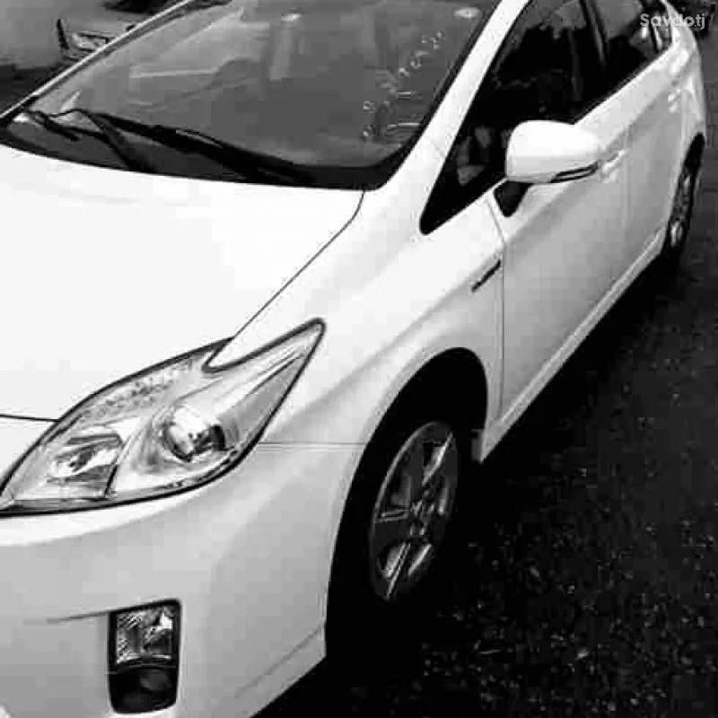 Toyota Prius 2011