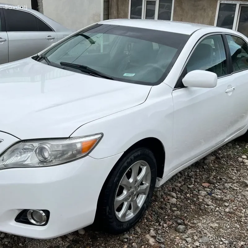 Toyota Camry 2011