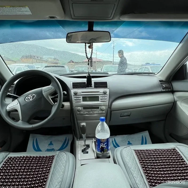 Toyota Camry 2011