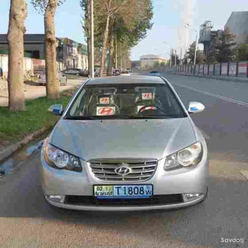 Hyundai Avante 2010