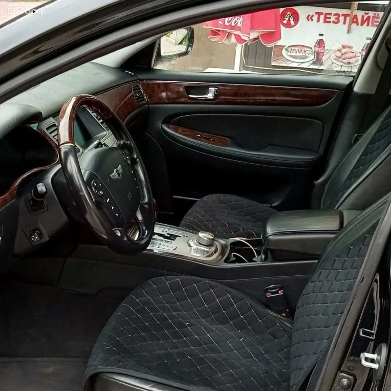 Hyundai Genesis 2008