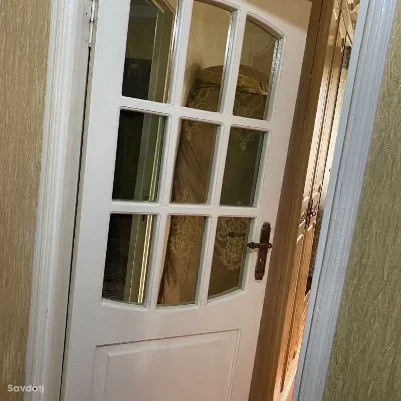 Дверь 