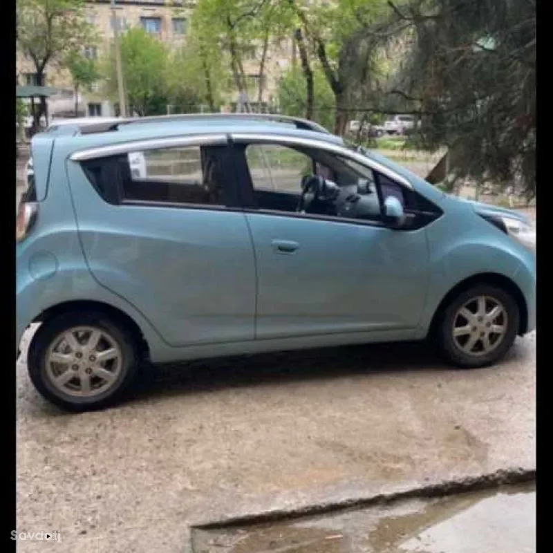 Chevrolet Spark 2010