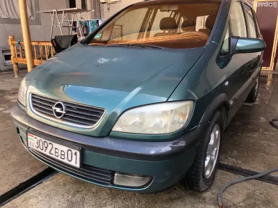 Opel Zafira 2001