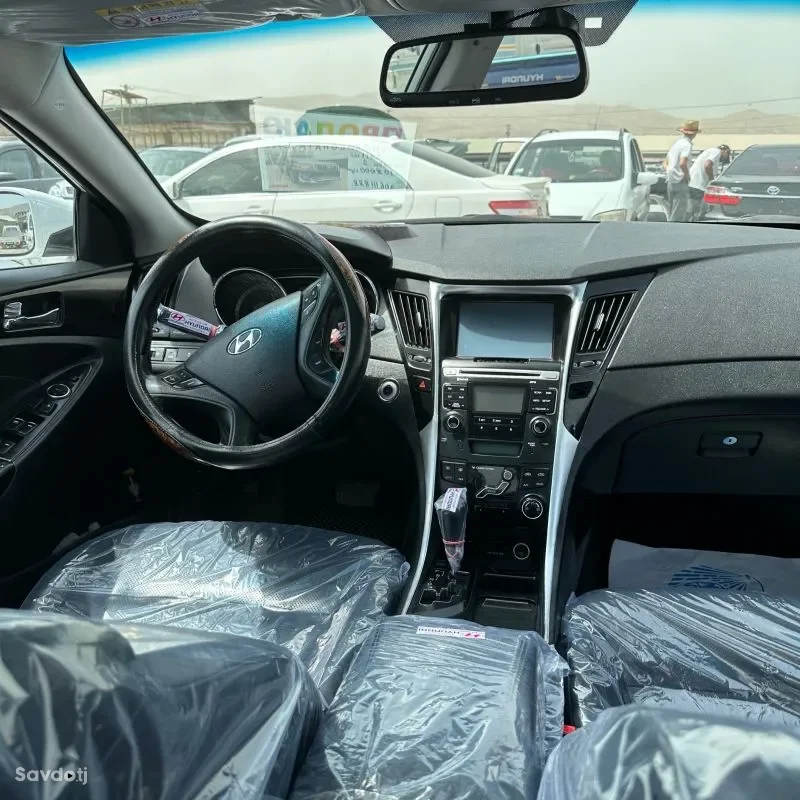 Hyundai Sonata 2011