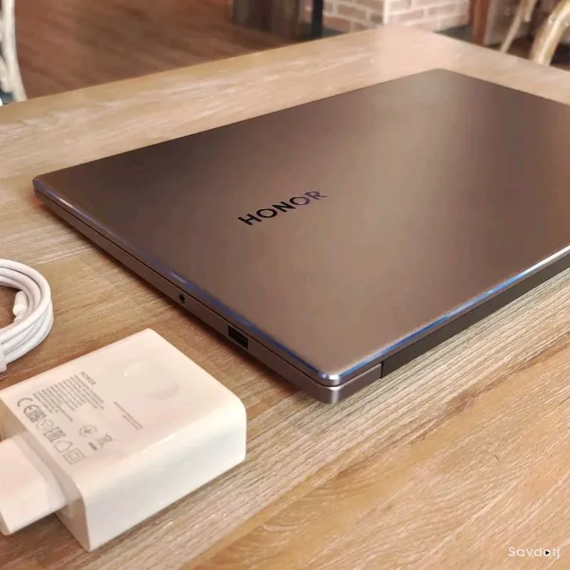 Honor MagicBook 15. intel Core i5