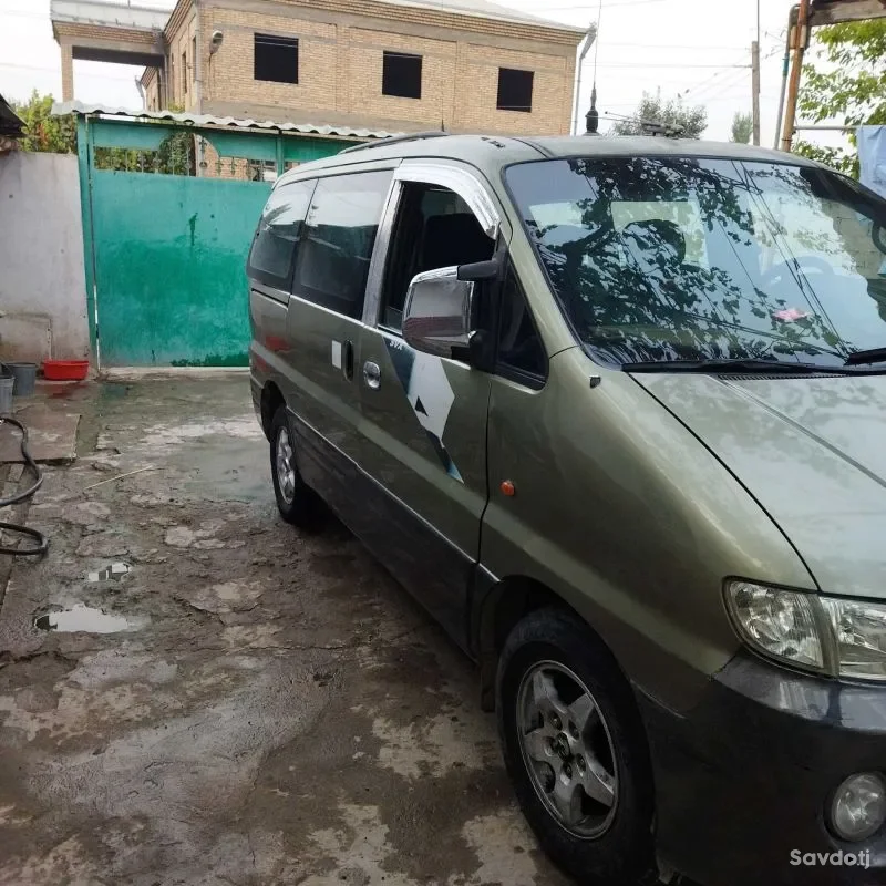 Hyundai Starex 2000