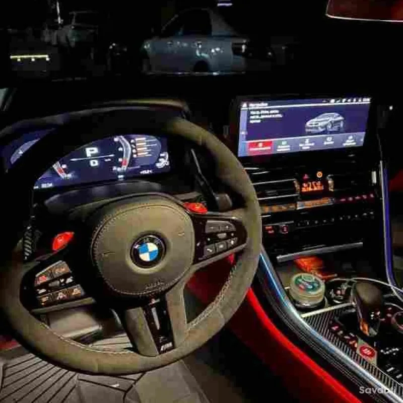 BMW M8 2022