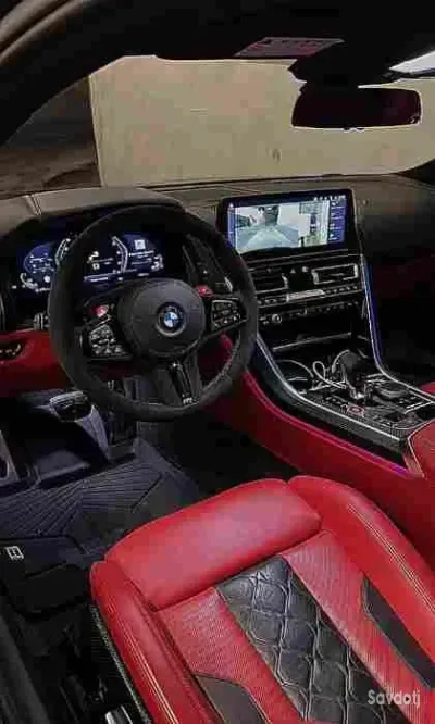 BMW M8 2022