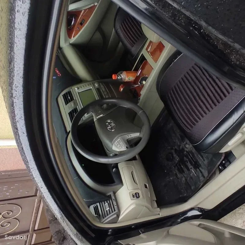 Toyota Camry 2011