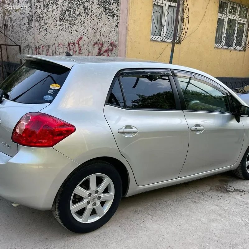 Toyota Auris 2009