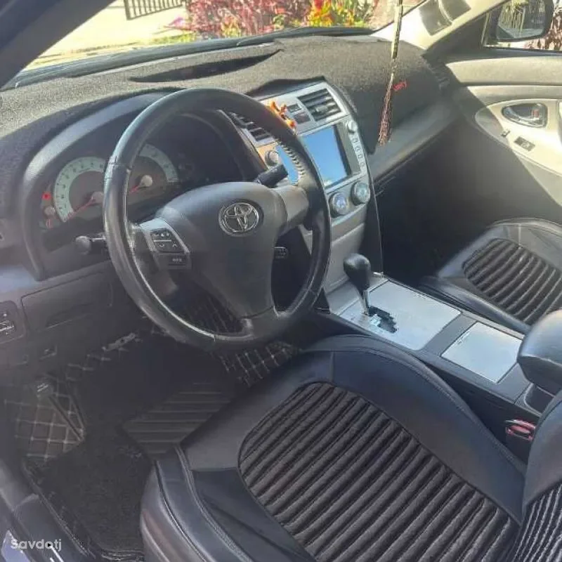 Toyota Camry 2010