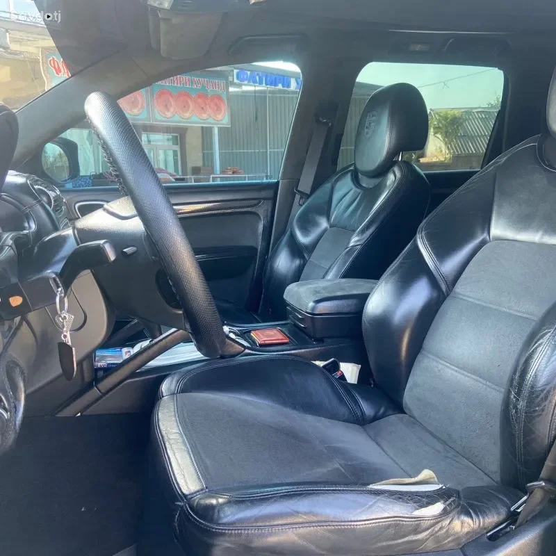 Porsche Cayenne 2010