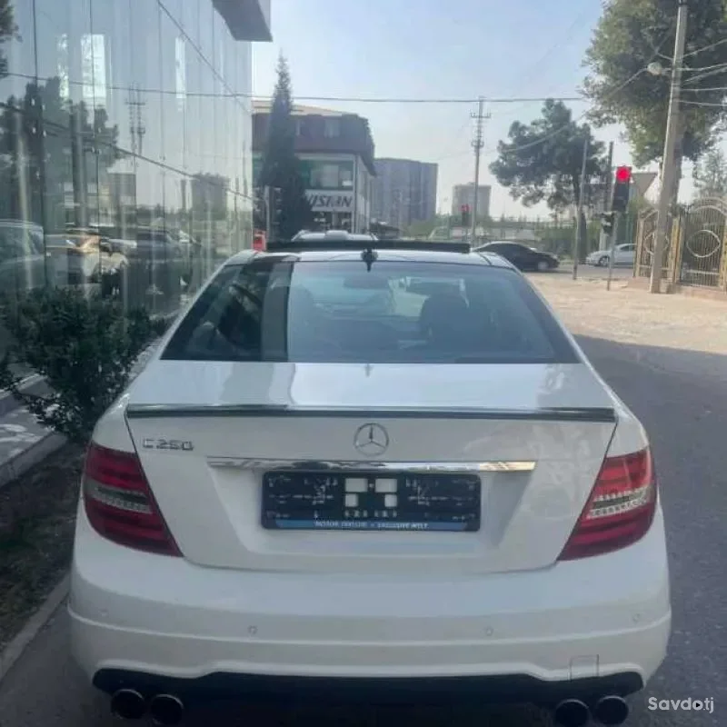 Mercedes-benz C class 2012