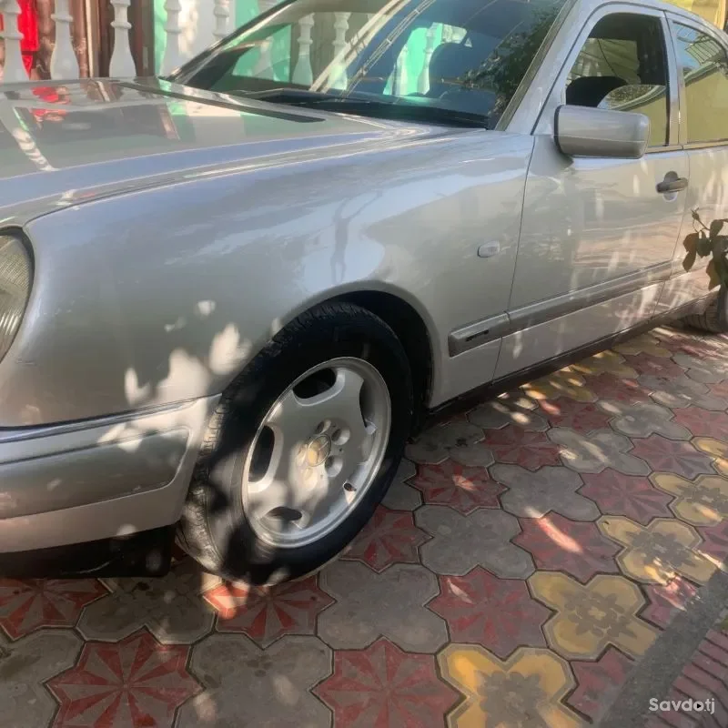 Mercedes-benz E class 1997