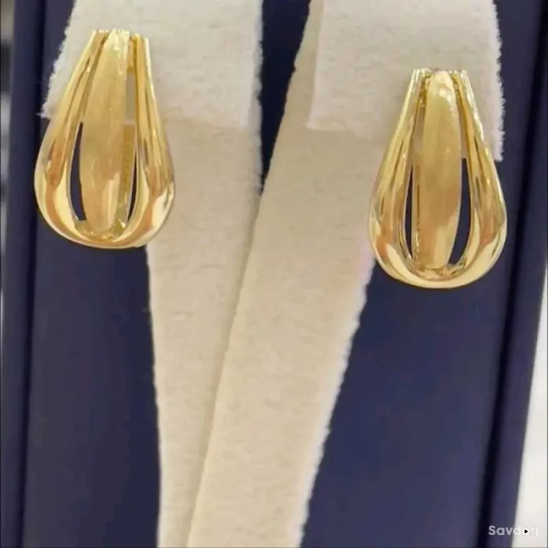 Золотые серьги