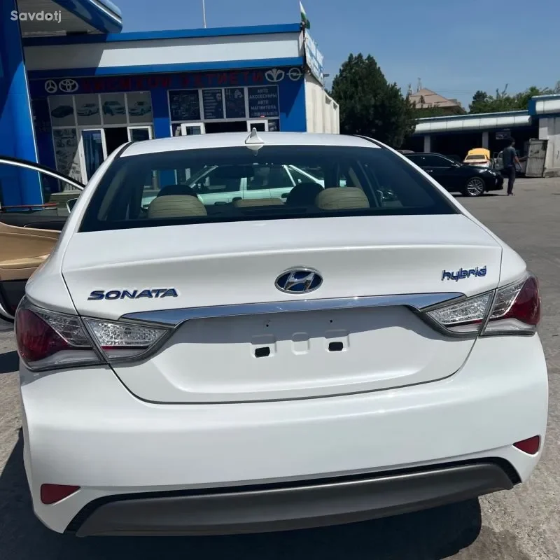 Hyundai Sonata 2013