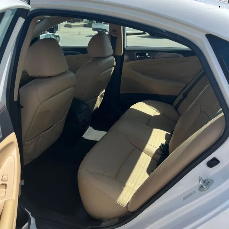 Hyundai Sonata 2013