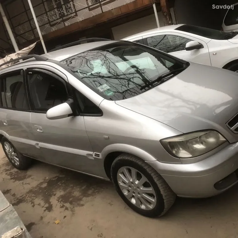 Opel Zafira 2005
