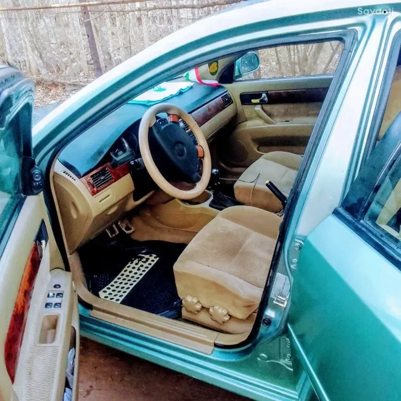 Chevrolet Lacetti 2003