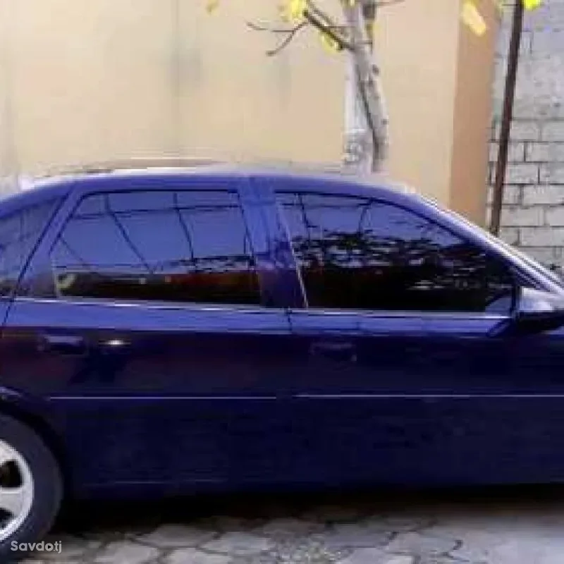 Opel Arena 1998
