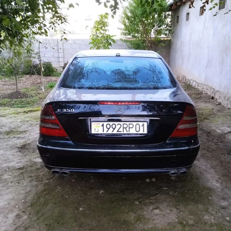 Mercedes-benz E class 2008