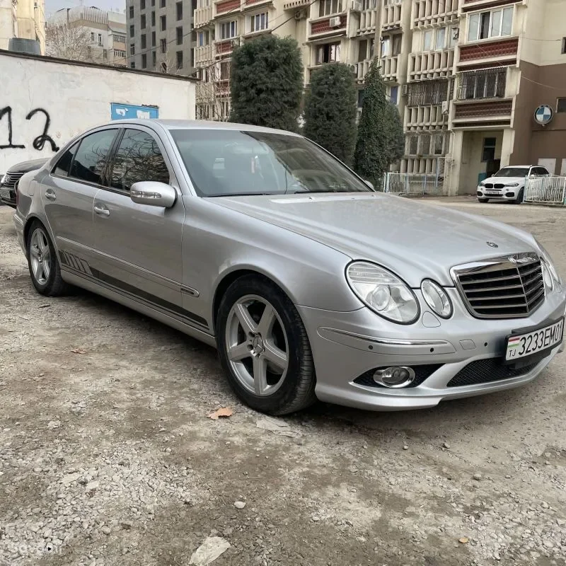 Mercedes-benz E class 2004
