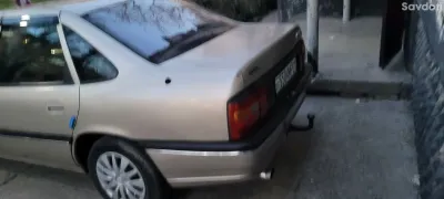 Opel Vectra a 1992