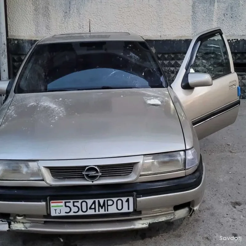 Opel Vectra a 1992